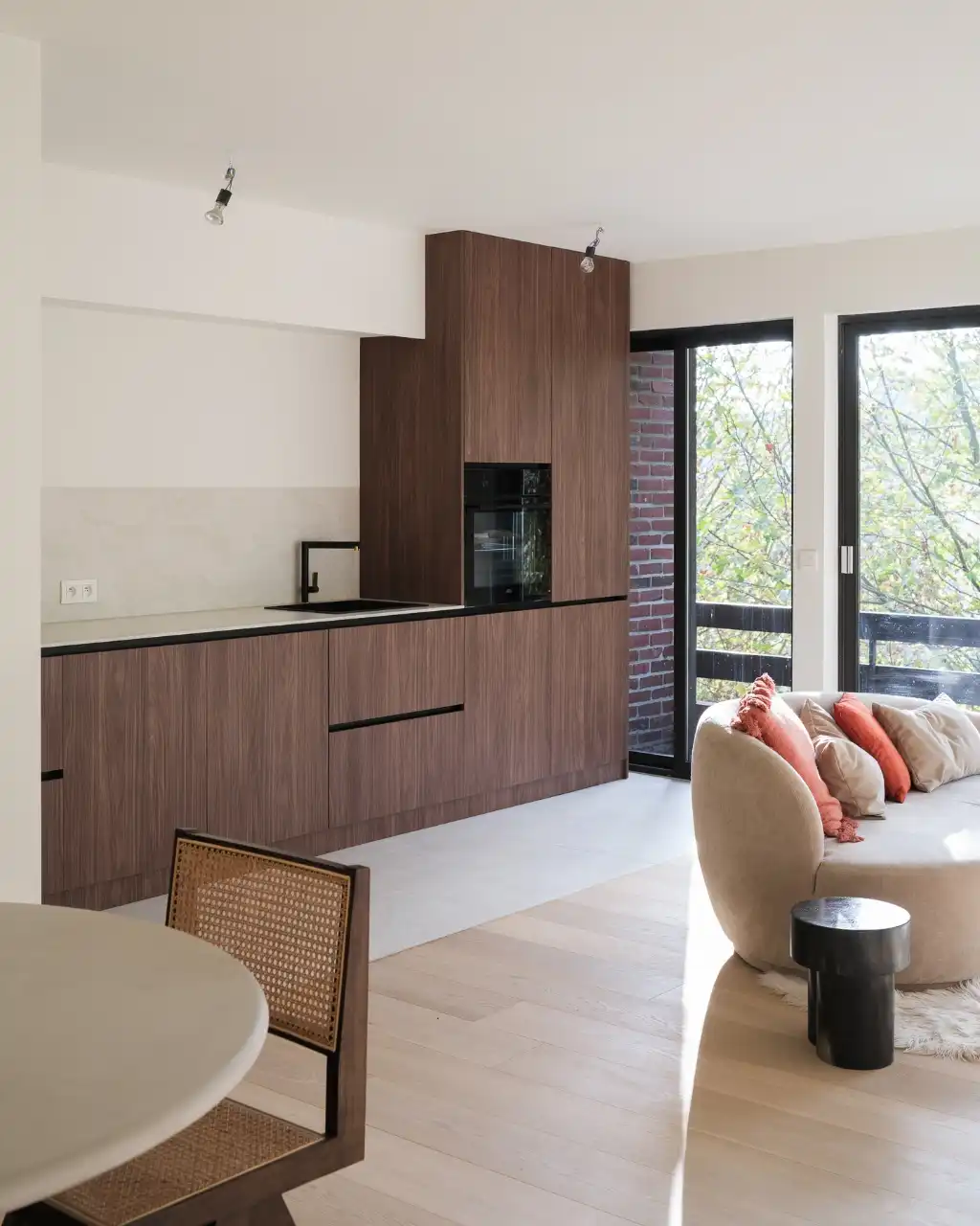 Coupure Rechts – Lichtrijk gerenoveerd éénslaapkamerappartement met terras en zicht op het water foto 9