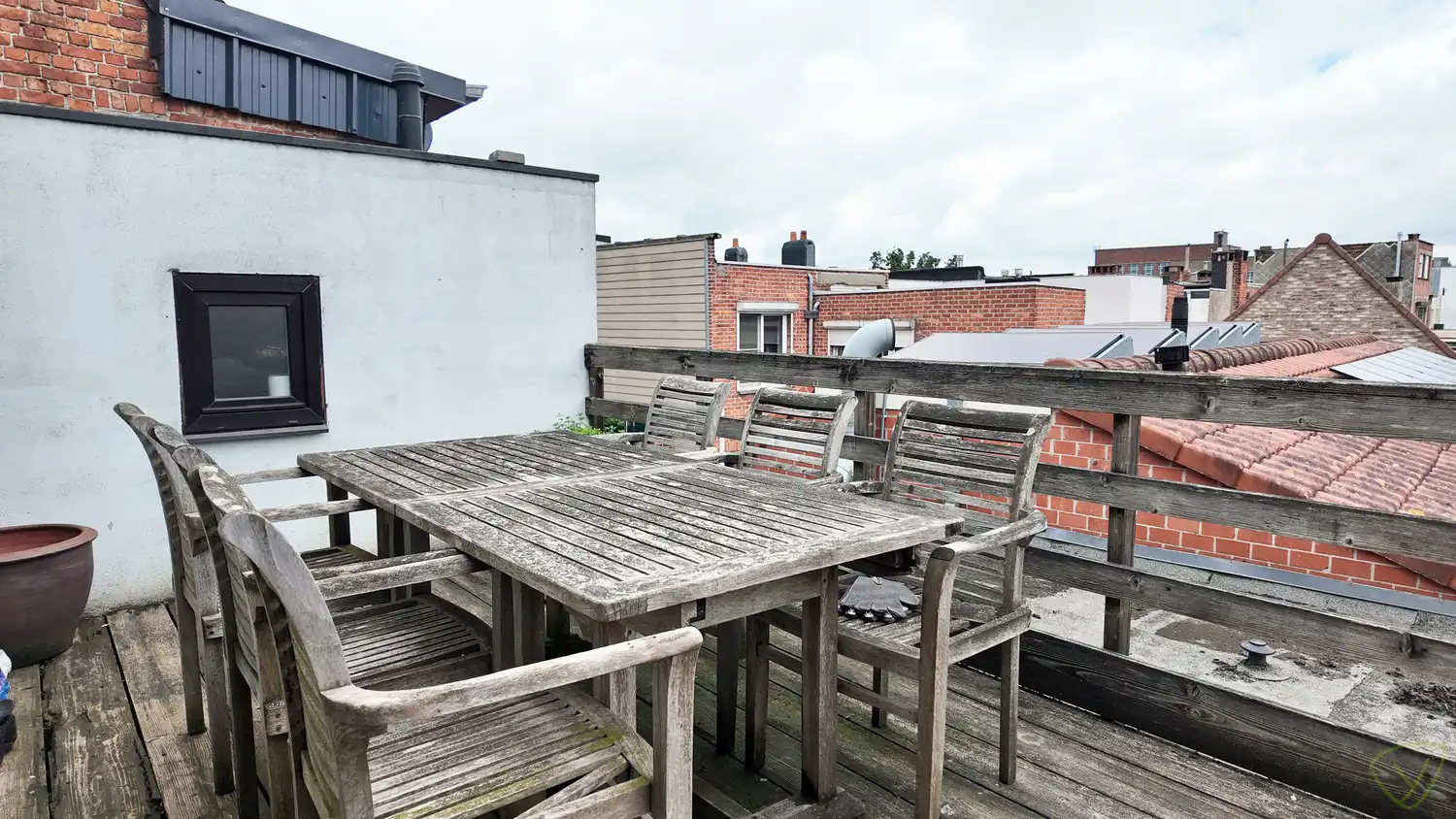 Duplex appartement te huur net buiten het centrum van Eeklo foto 8