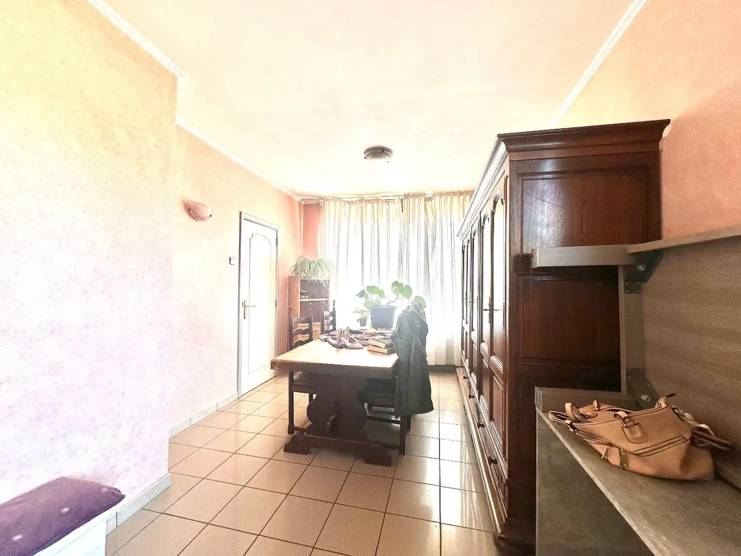 Ruime woning met 4 slaapkamers en tal van mogelijkheden in Riemst foto 2