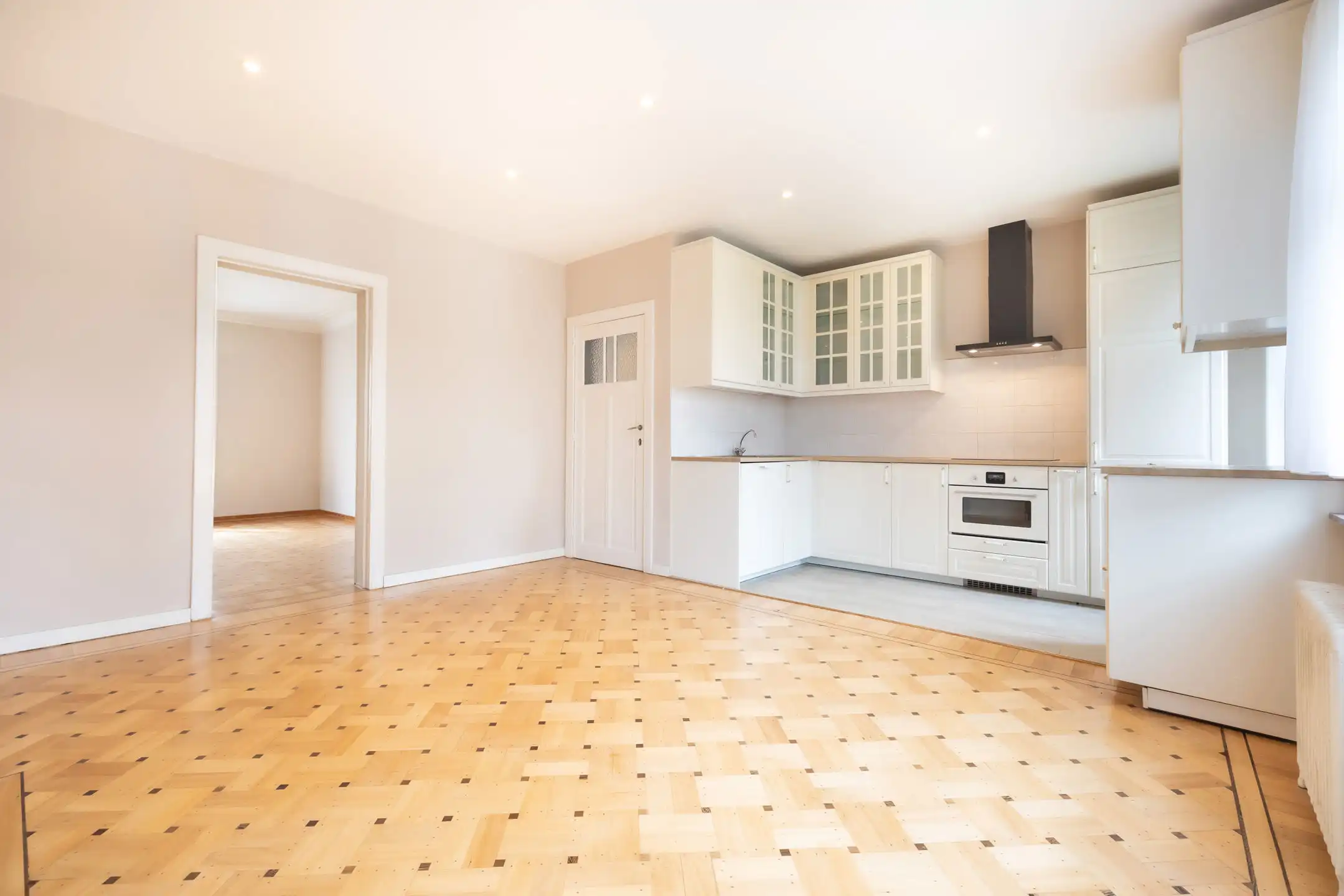 Charmante tweegezinswoning met 4 slaapkamers van ± 300m². foto 17