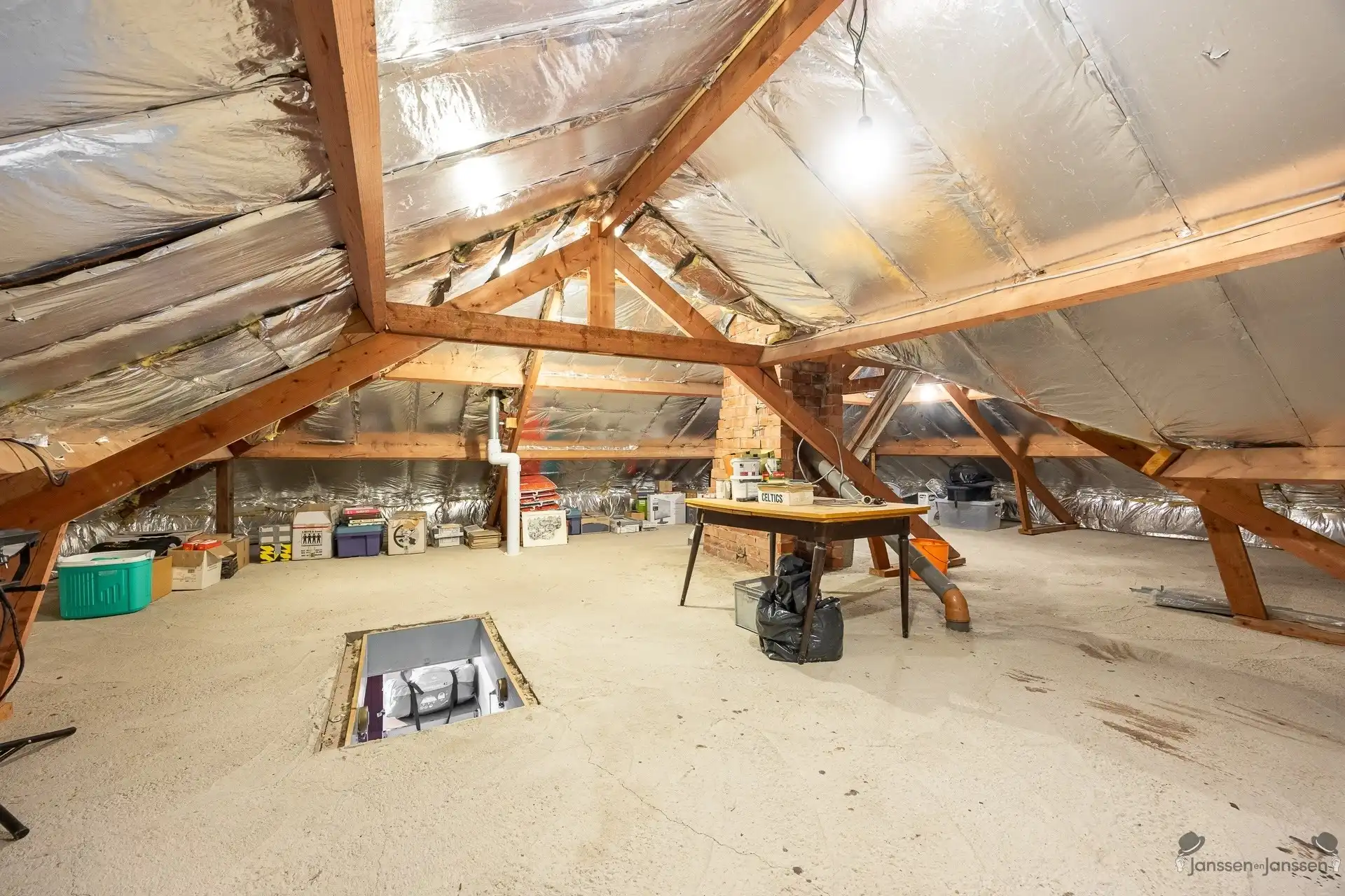 Ruime villa met magazijn op 1.650 m² in Kapellen foto 18
