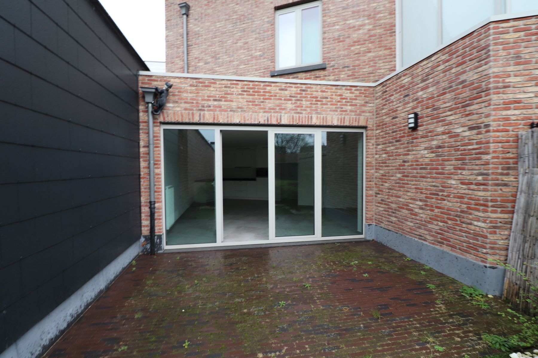 Prachtig appartement (2 slaapkamers met apart bureel) van 103m² op het gelijkvloers rechts met tuin en ondergrondse parkeerplaats. foto 19