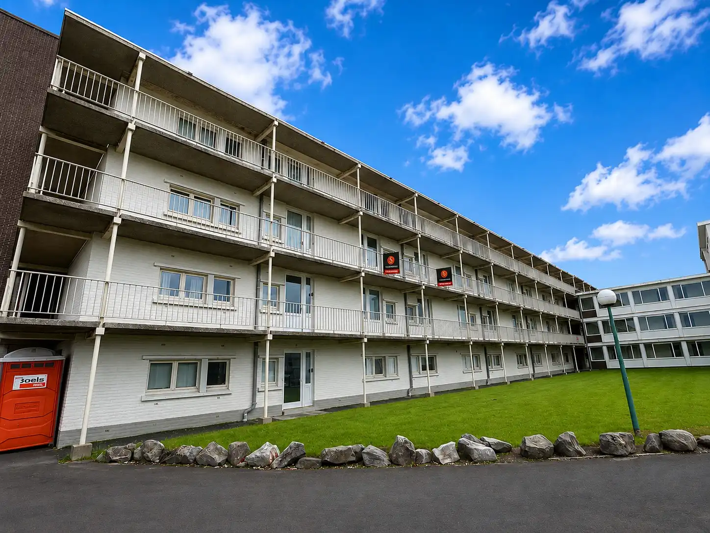 Gezellig appartement met ruim terras in het Park Atlantis te De Haan. foto 8