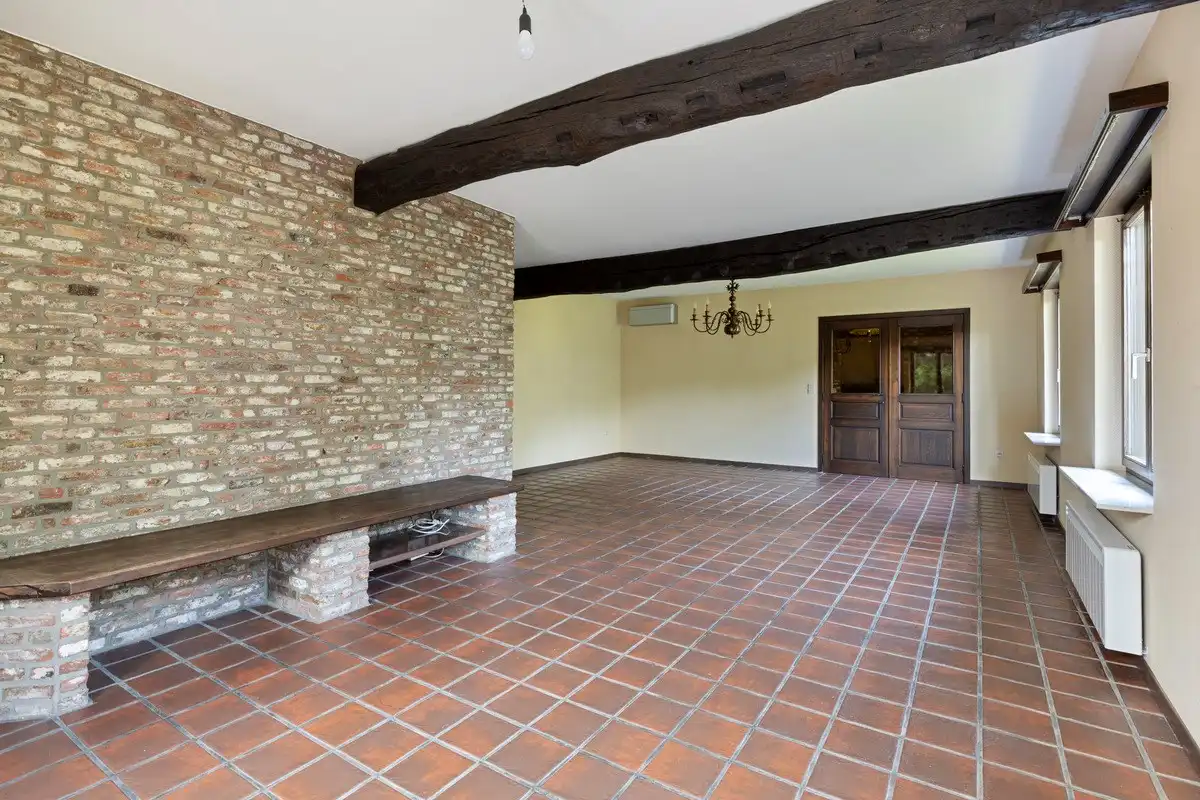 Rustig en residentieel gelegen woning met mogelijkheden op een mooi perceel van 1.317 m². foto 5