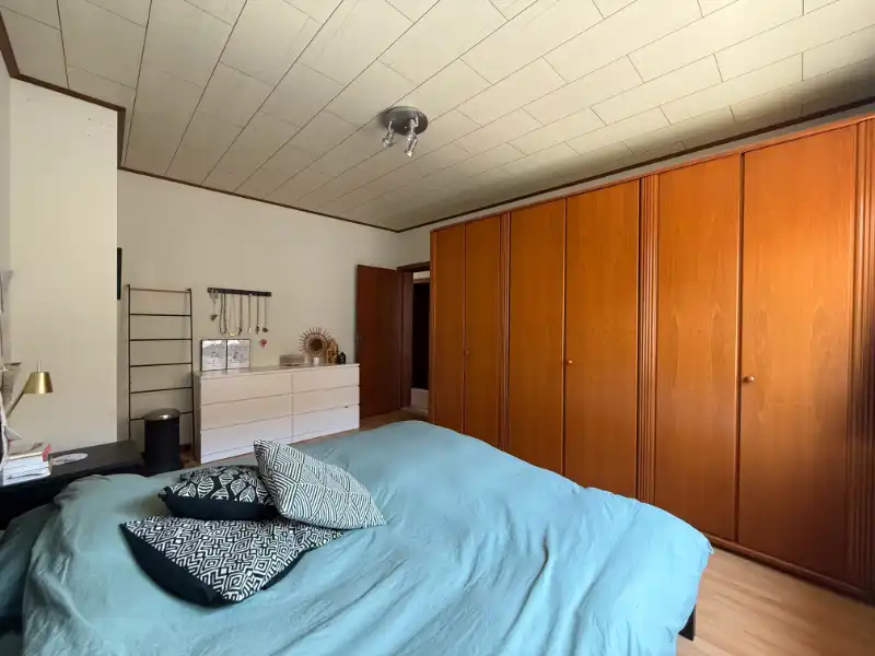 Ruime woning met tuin en garage op uitstekende ligging foto 17