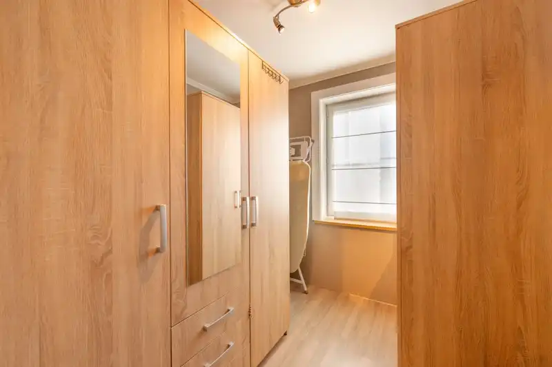 PERFECTE STARTERSWONING! Tot in de puntjes gerenoveerde woning nabij hartje Harelbeke! 🏡 foto 18