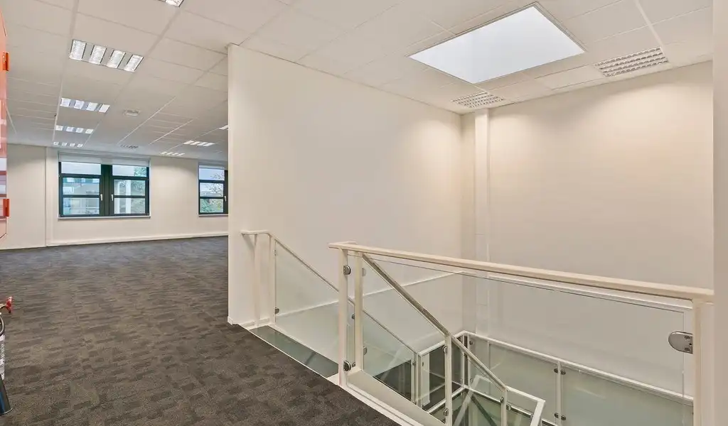 Gelijkvloers kantoor te huur in E19 Business Park te Mechelen foto 9