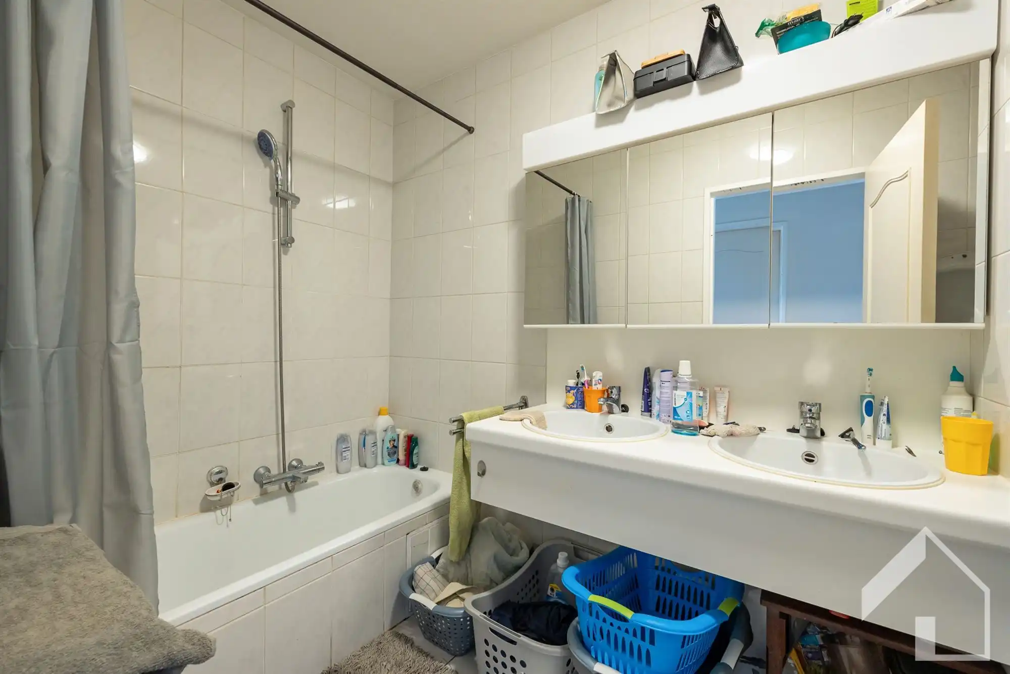 Ruim appartement op de 1e verdieping met garagebox foto 9