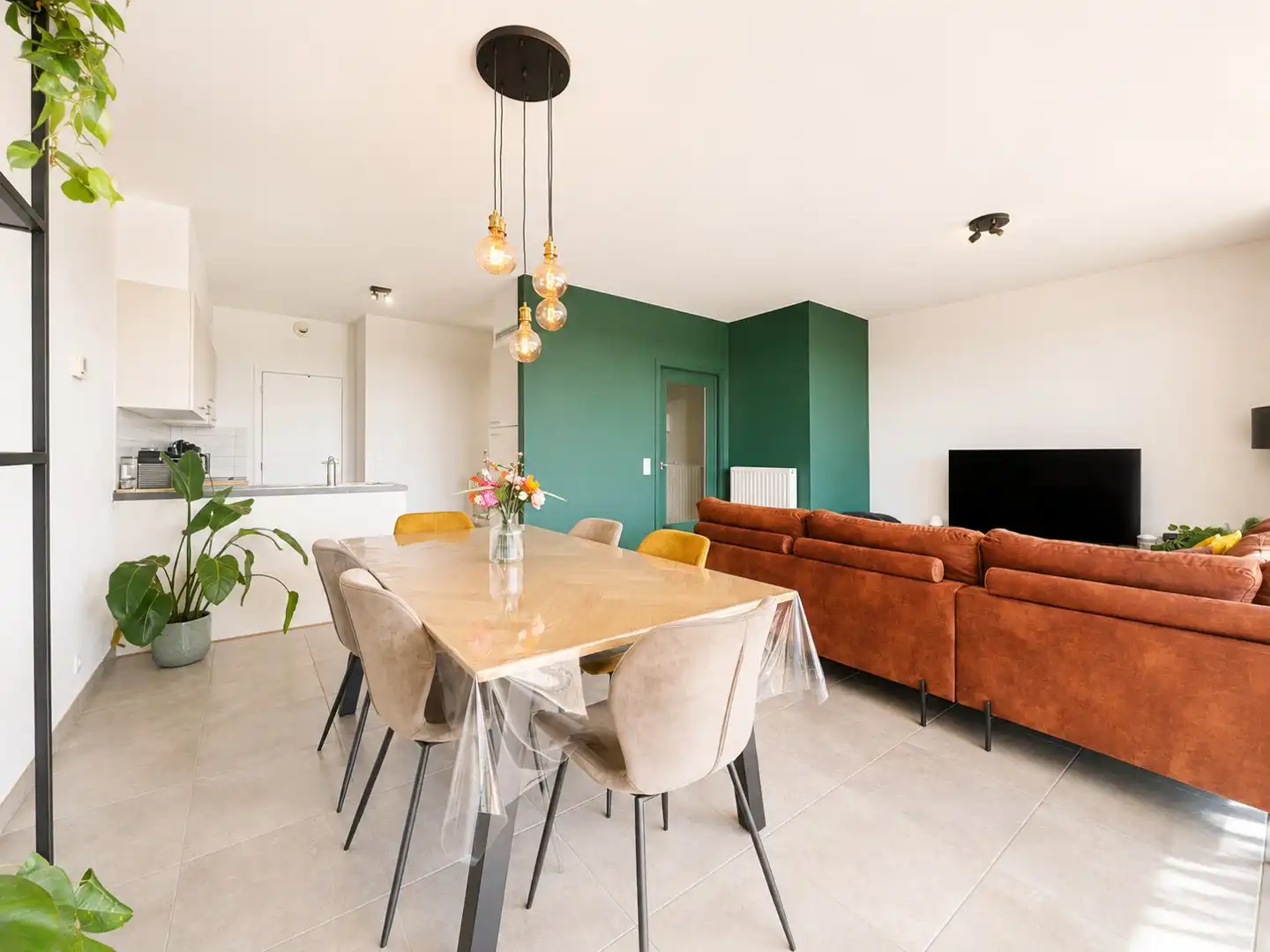 Mooi onderhouden appartement in centrum Aalter met ondergrondse parkeerplaats foto 6