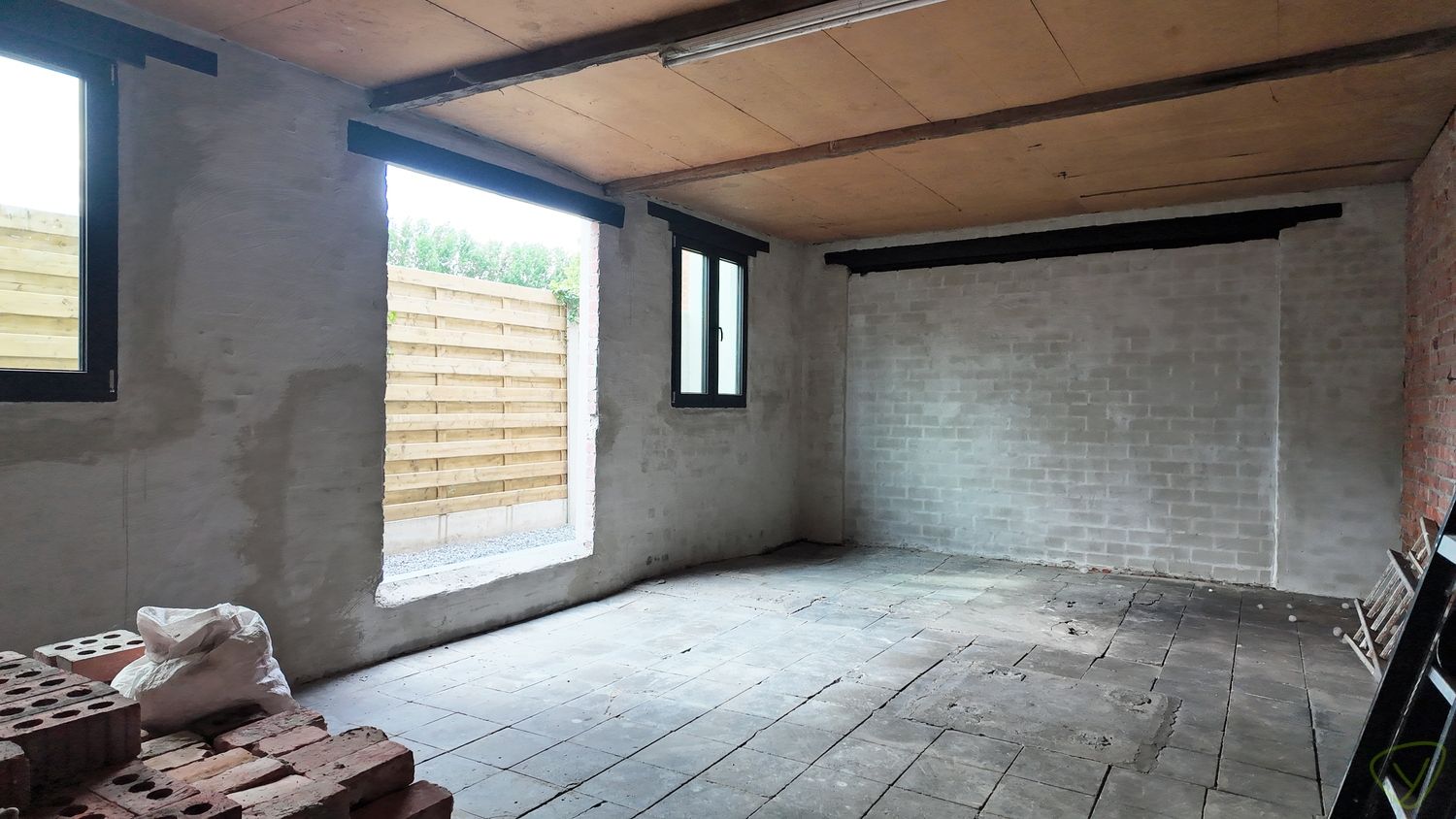 Kwaliteitsvol gerenoveerde en zeer energiezuinige woning vlakbij Veldekensbrug! foto 18
