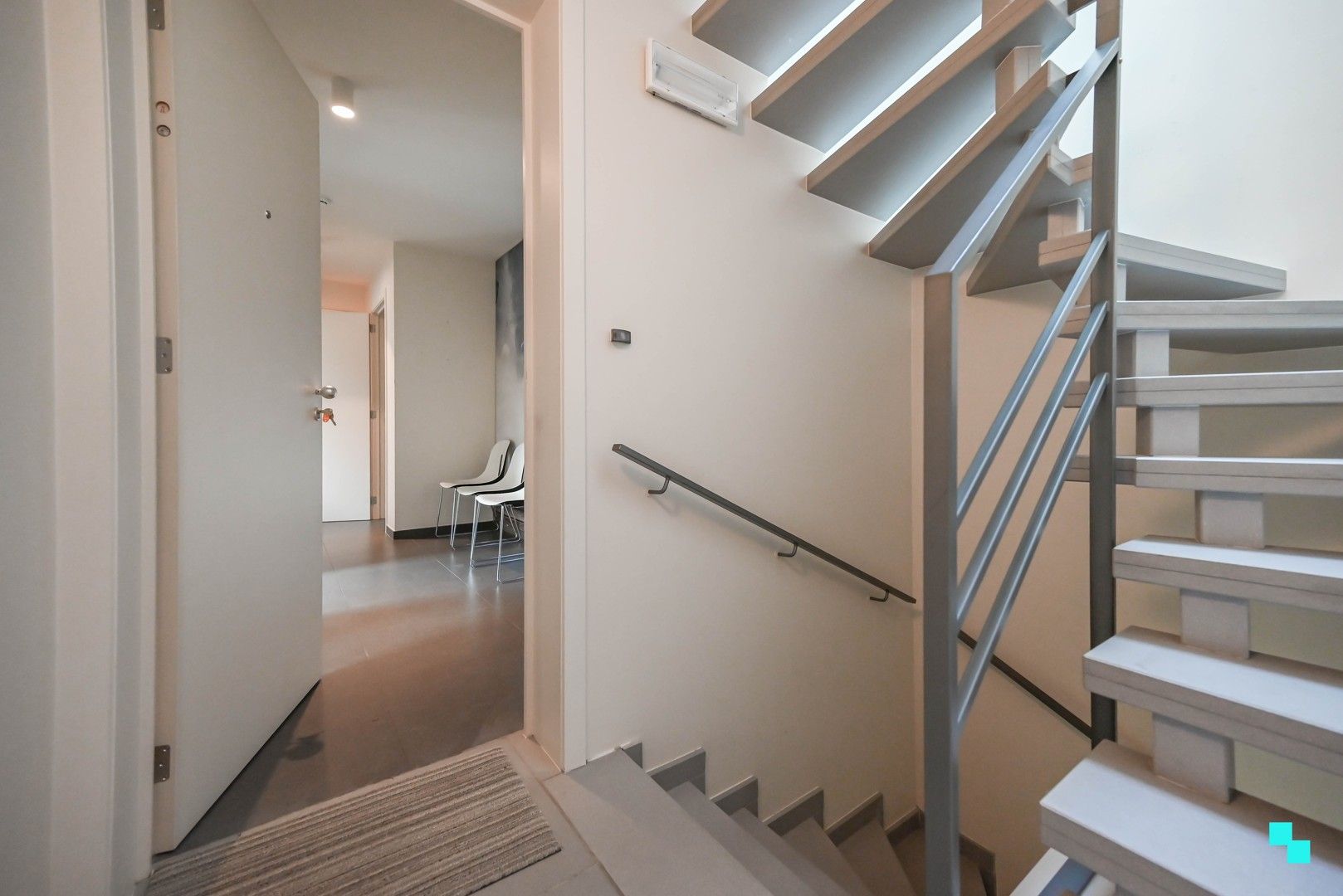 Volledig ingericht kantoor te Bosmolens foto 2