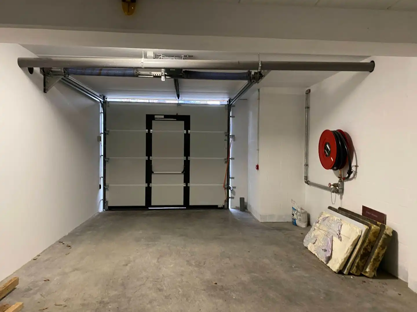 Luxueus én energieneutraal nieuwbouw villa-appartement  van 168 m² met 3 slaapkamers + 2 ondergrondse staanplaatsen + ruime kelder in kleine residentie te Schil foto 15