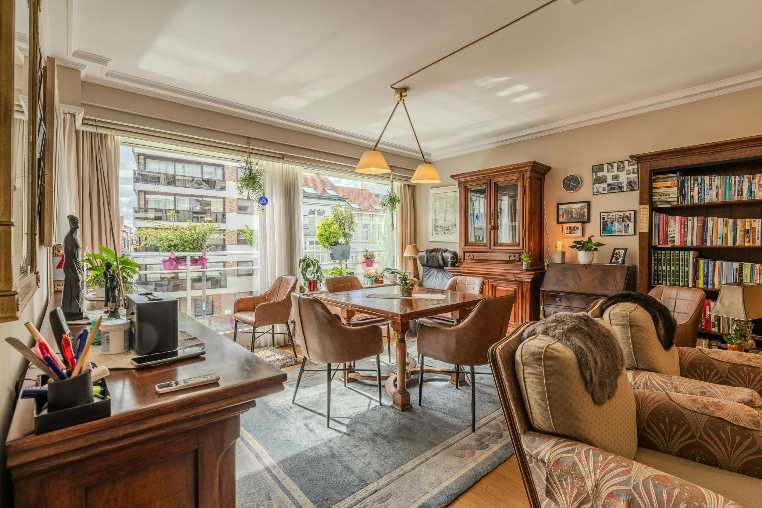 Lichtrijk appartement met 3 slaapkamers te koop te Oostende foto 3
