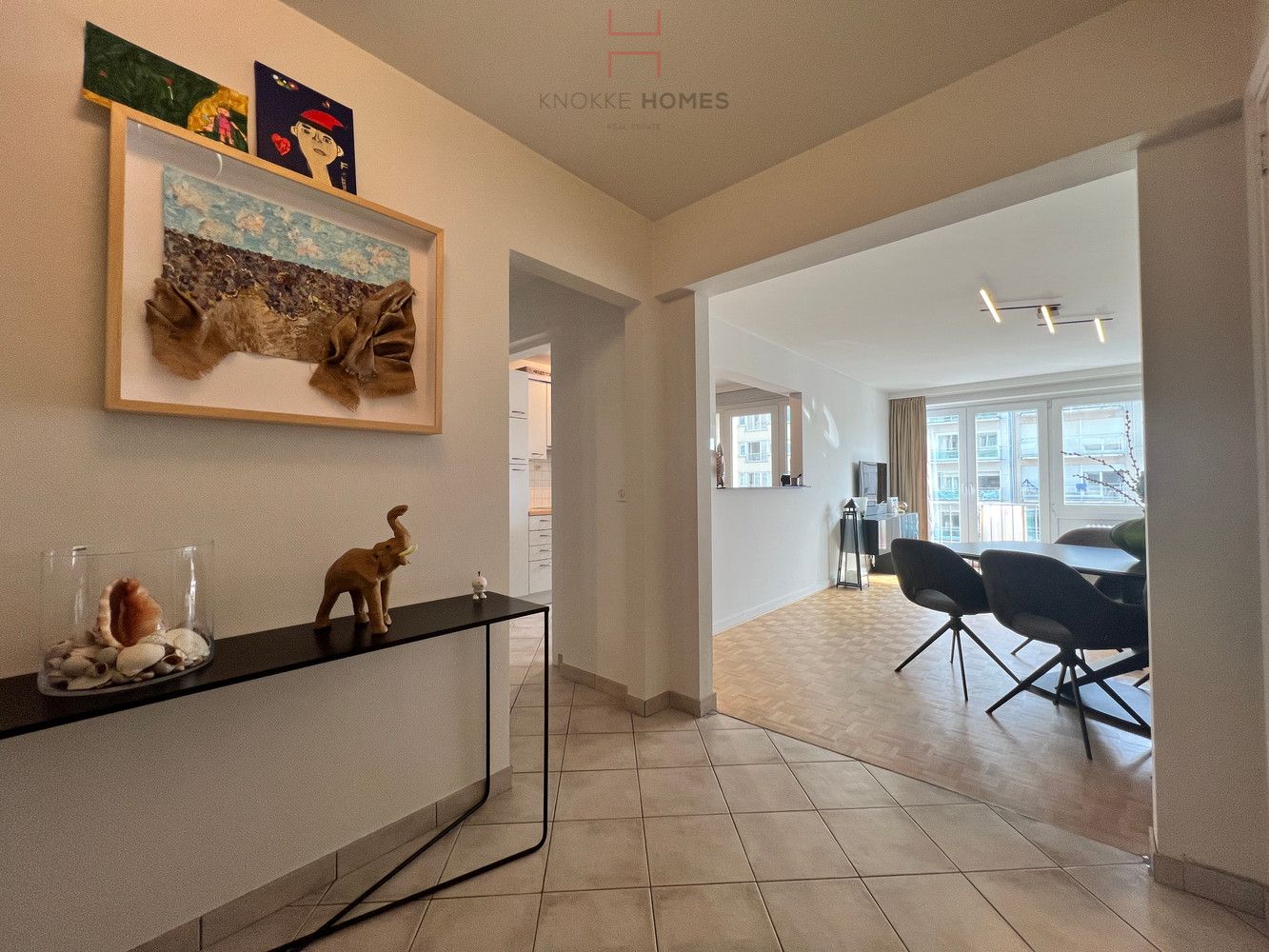 Instapklaar appartement met zijdelings zeezicht aan het Albertstrand in Knokke foto 10