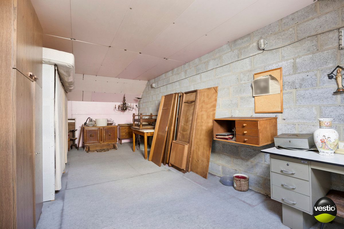 OP TE FRISSEN WONING MET 2 SLK OP 4A95CA IN DORPSKERN TE ZICHEN-ZUSSEN-BOLDER. foto 17