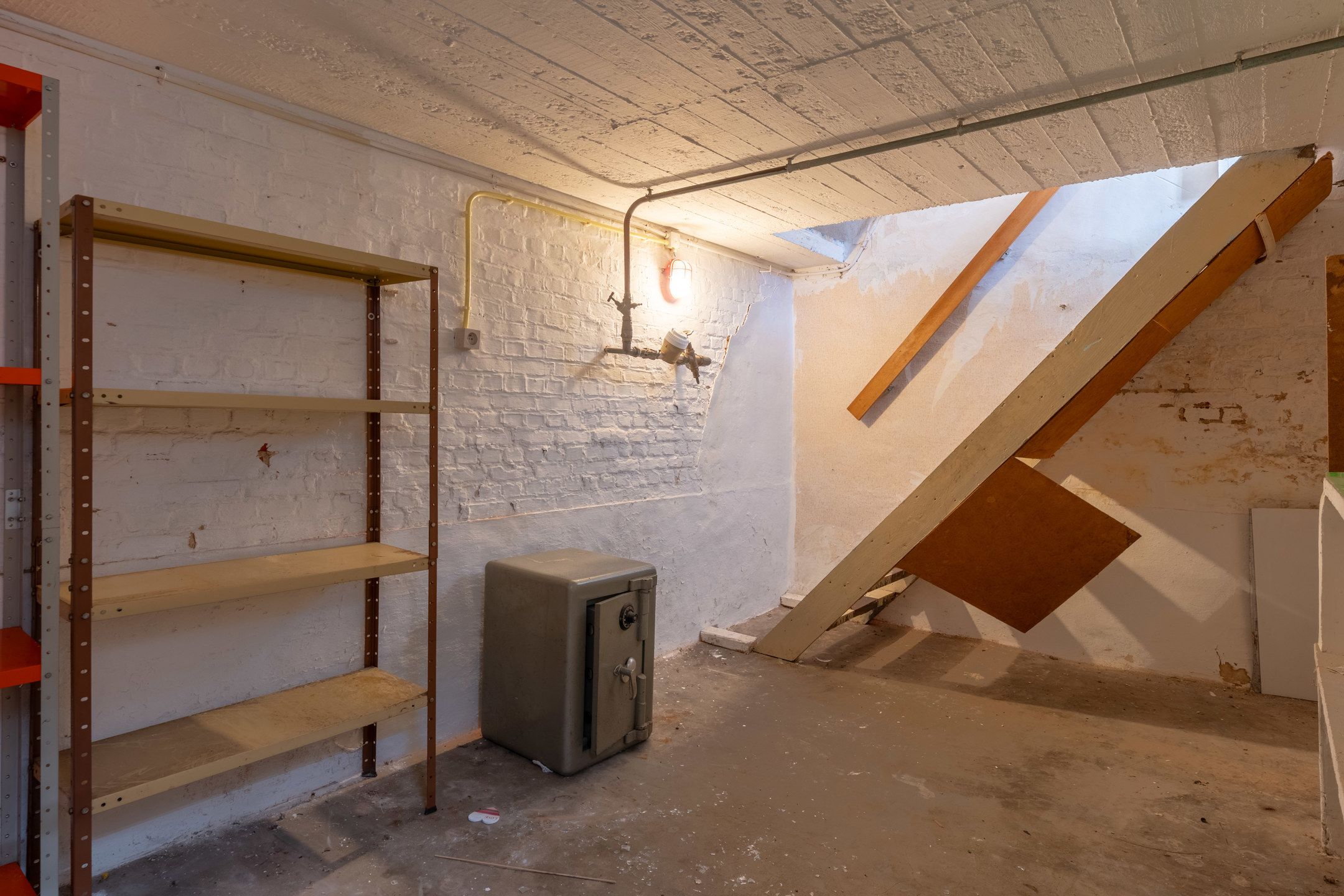 Te renoveren woning met 4 slpks en tuin te Gierle foto 13