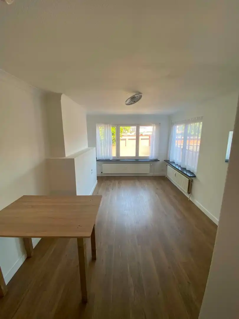 Instapklaar gelijkvloers appartement te Aalst foto 3