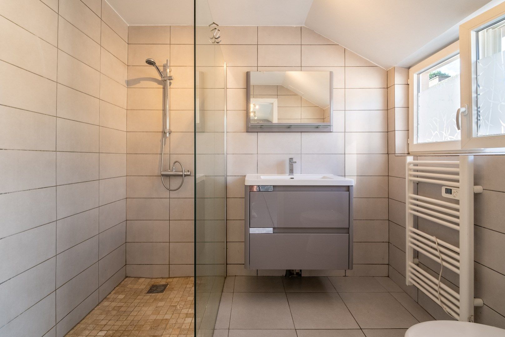 INSTAPKLARE WONING MET 3 SLAAPKAMERS foto 10