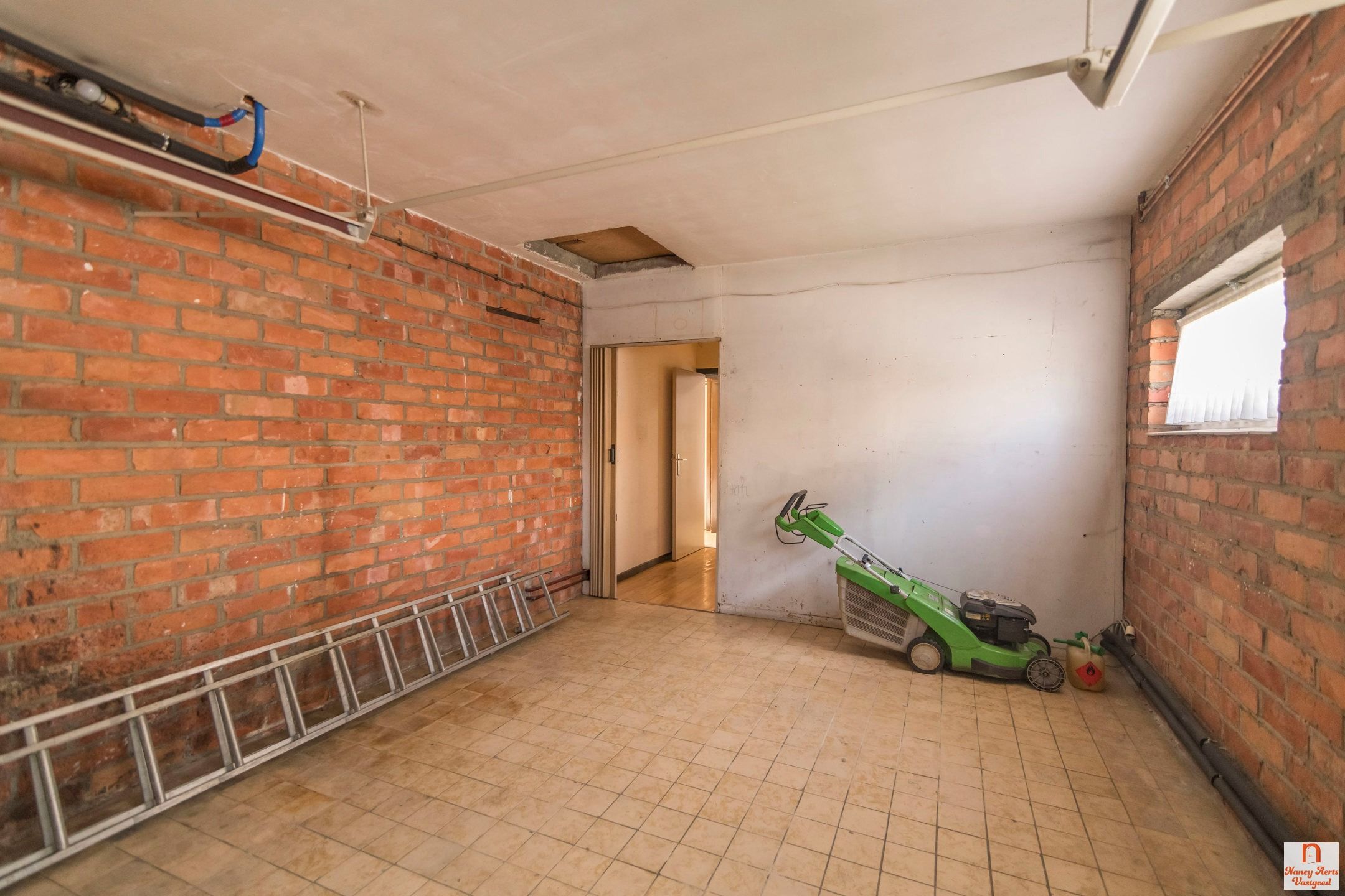 Ruime gezinswoning met zuidgerichte tuin in rustige buurt foto 45