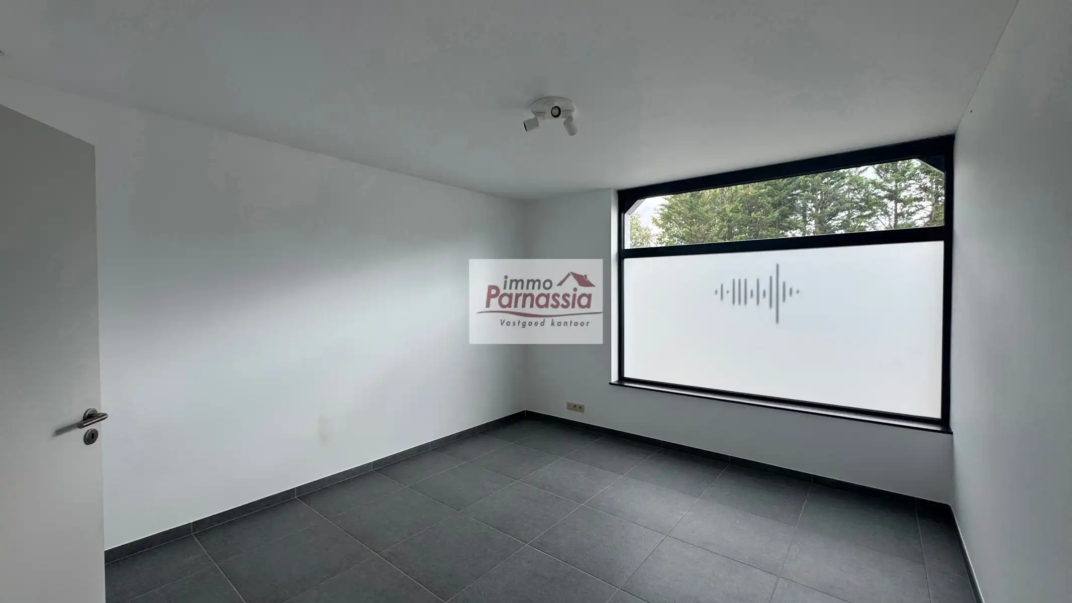 Commercieel te huur foto 8