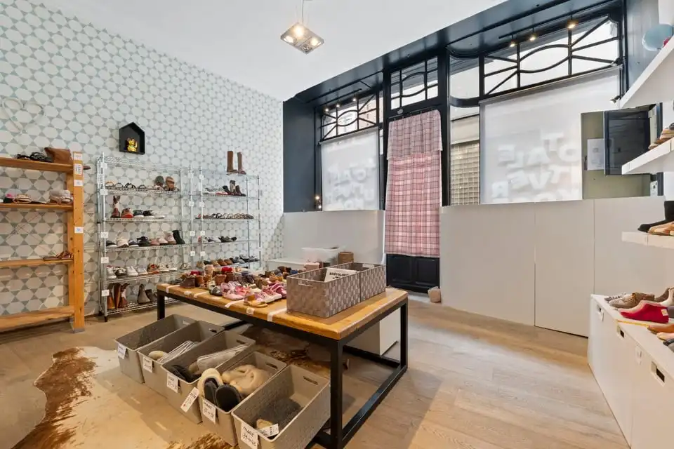 HANDELSPAND IN HET CENTRUM VAN SINT-TRUIDEN foto 5