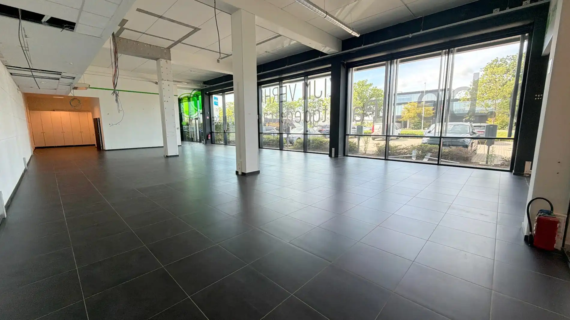 Recente kantoorruimte te huur op zichtlocatie langs N16 in Bornem foto 6
