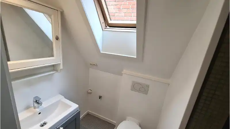 Comfortabel Dakappartement in Loft-stijl te huur in Brugge foto 8