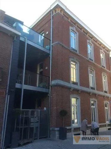 Modern appartement met inpandig terras foto {{pictureIndex}}