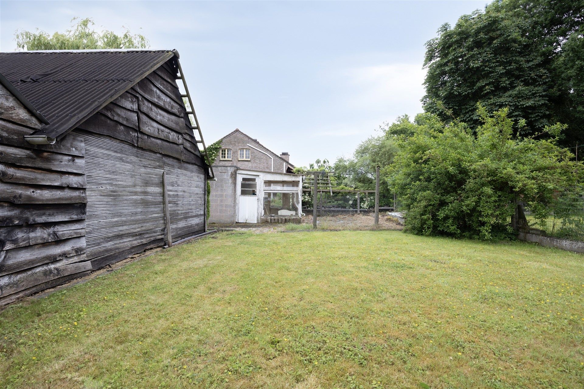 Ruime woning met grote tuin te Landskouter (Oosterzele) foto 18