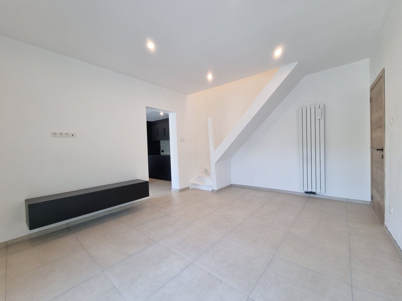 Mooie, gerenoveerde woning met prachtig terras en ruime tuin foto 12