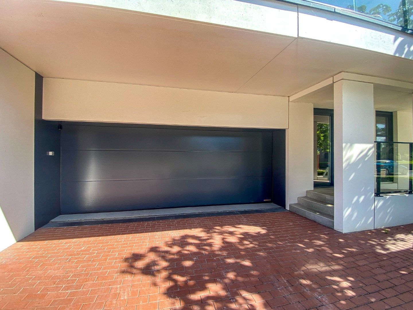 Ondergrondse privé-parkeerplaats in het centrum van Nieuwpoort-Stad. foto {{pictureIndex}}