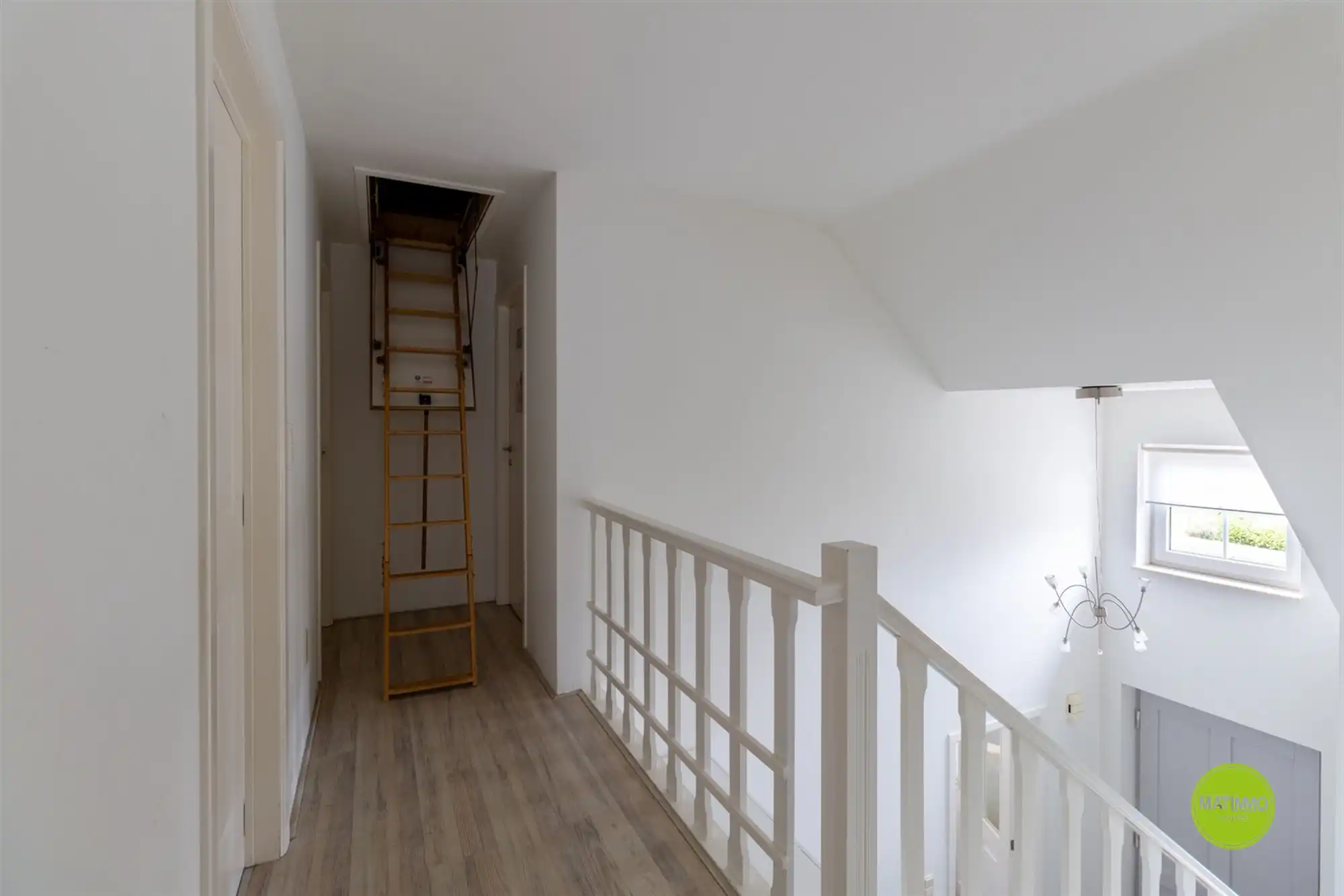 Instapklare vrijstaande woning met praktijkruimte foto 23