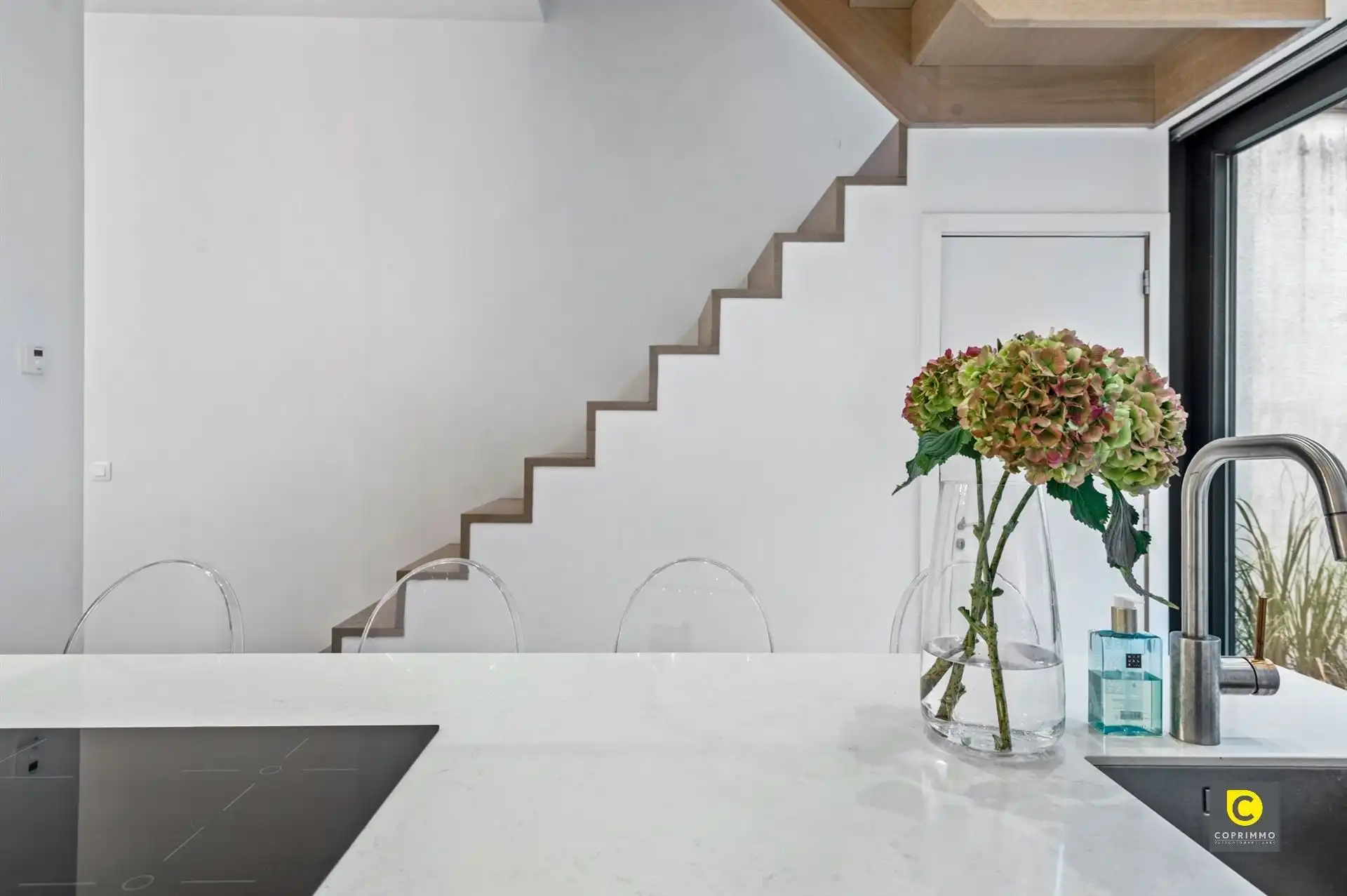 Instapklare woning met 2 à 3 slpks en stadstuin! foto 3