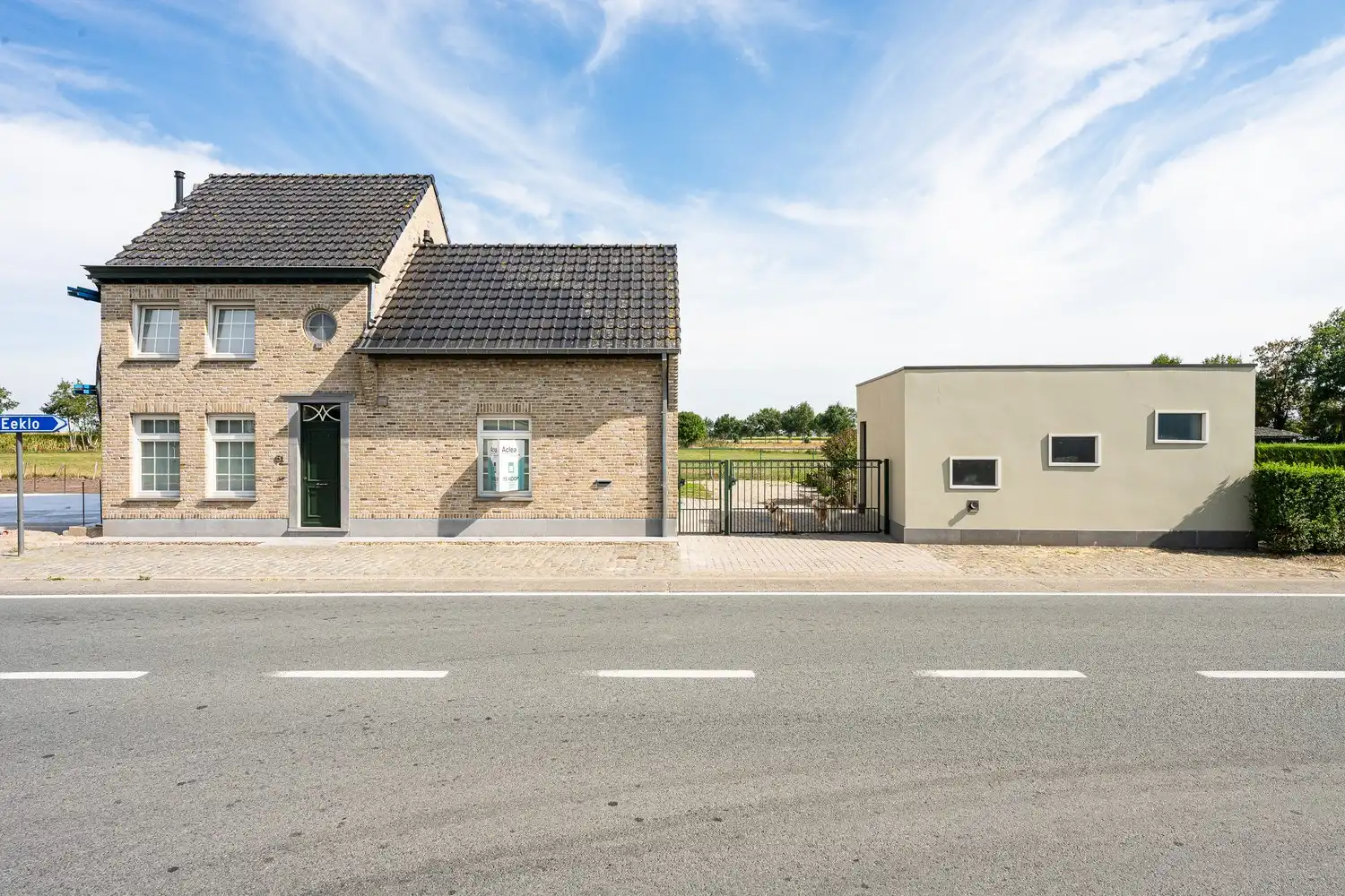 Halfopen woning met garage en ruime tuin foto 32