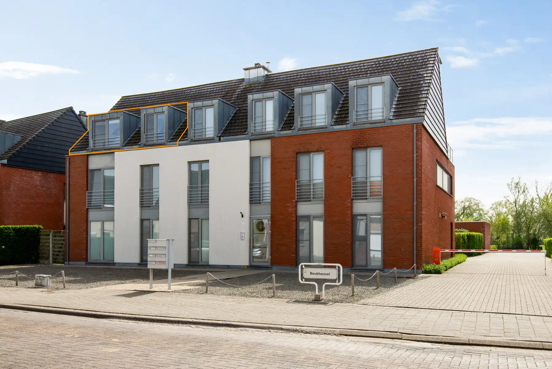 Appartement met uitzonderlijk terras en landelijk uitzicht foto 13