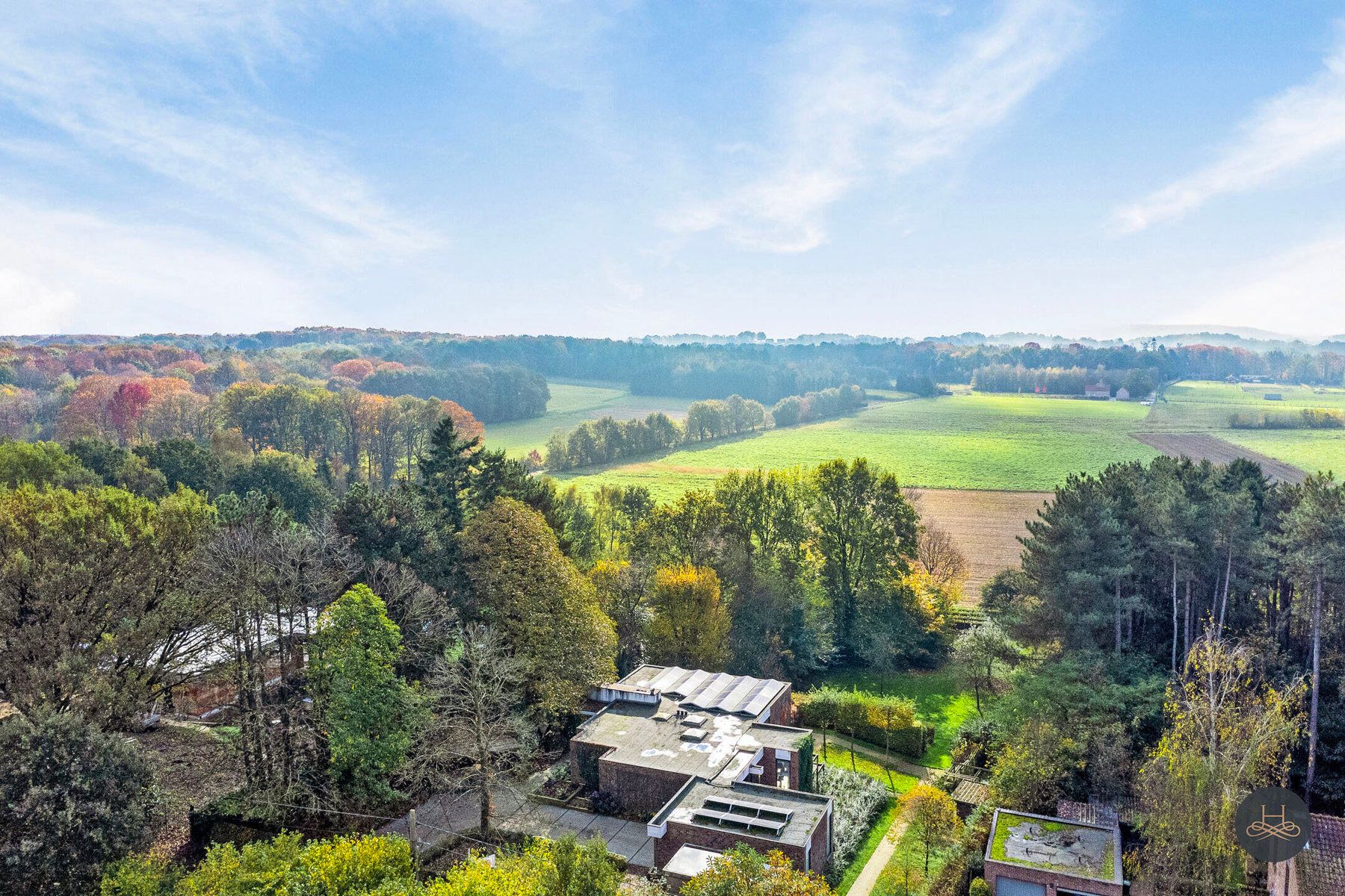 Authentieke architectenwoning gelegen midden in het groen foto 4