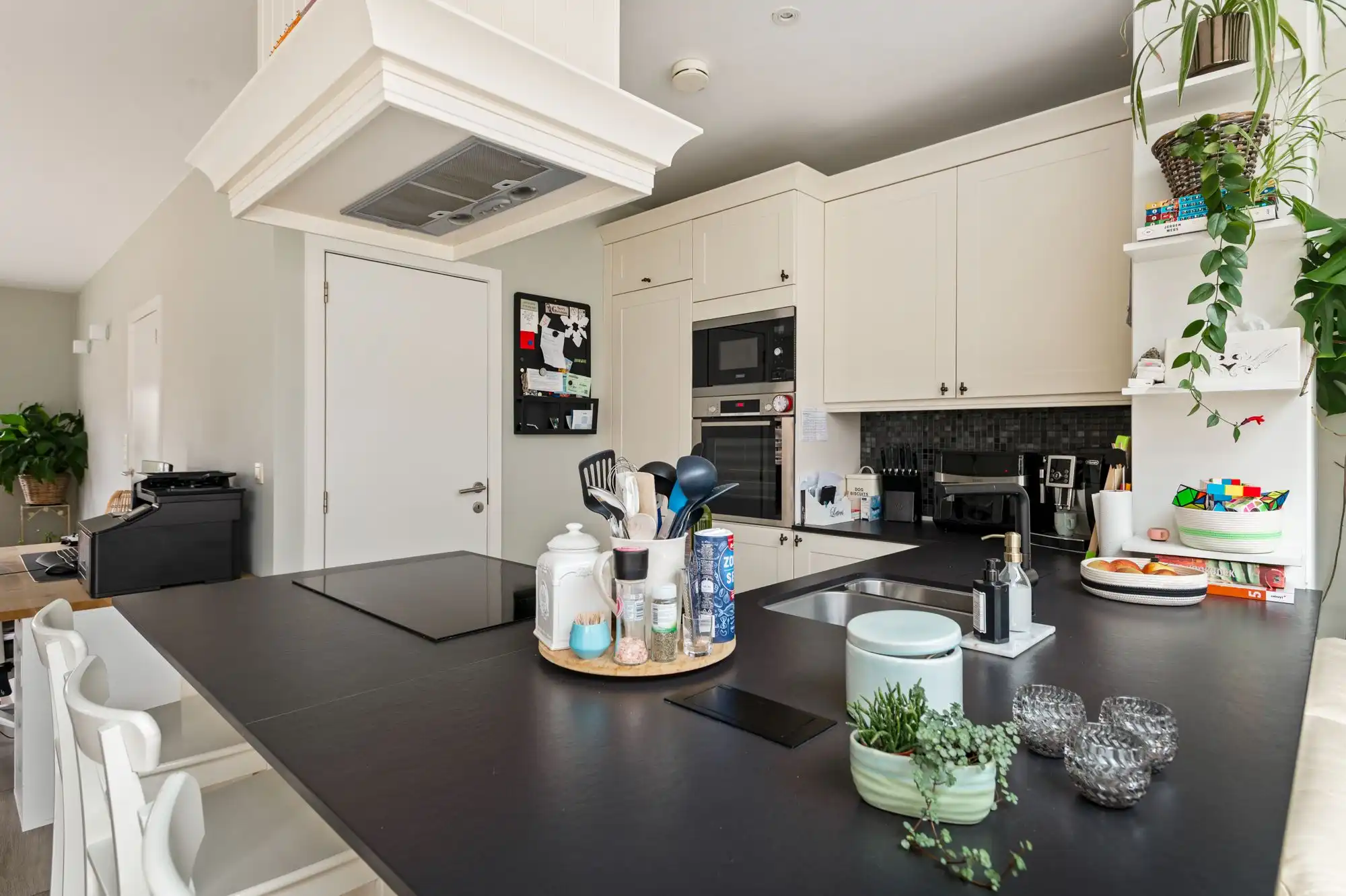 Energiezuinige gezinswoning in een toffe woonwijk in Ekeren! foto 9