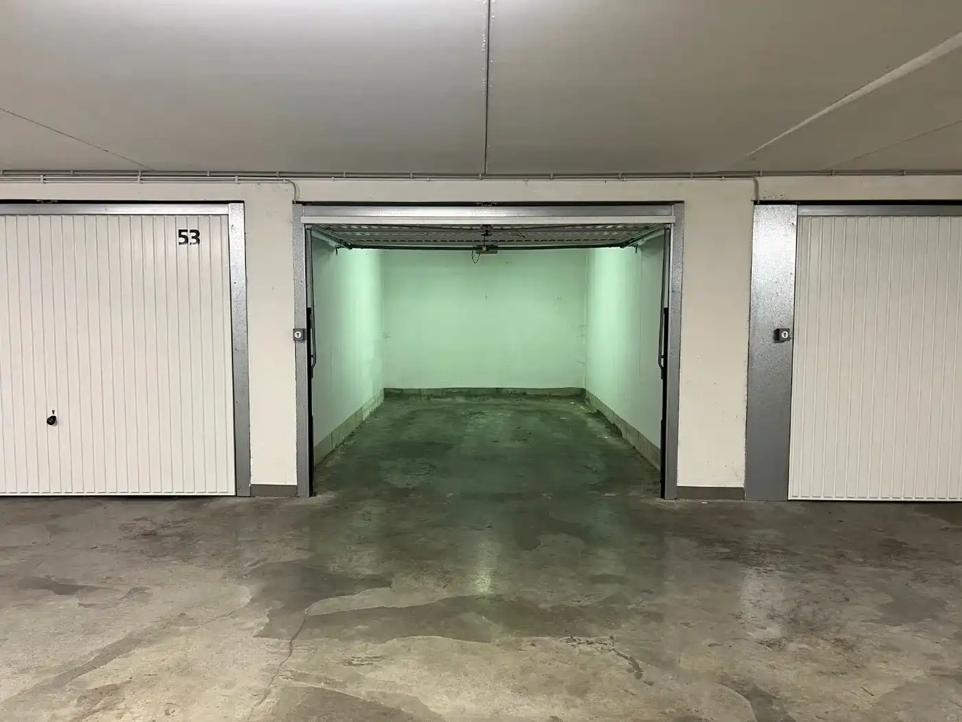 Zeer goed gelegen garagebox langs de Kustlaan- Zoute - Res. Balmoral  foto 3