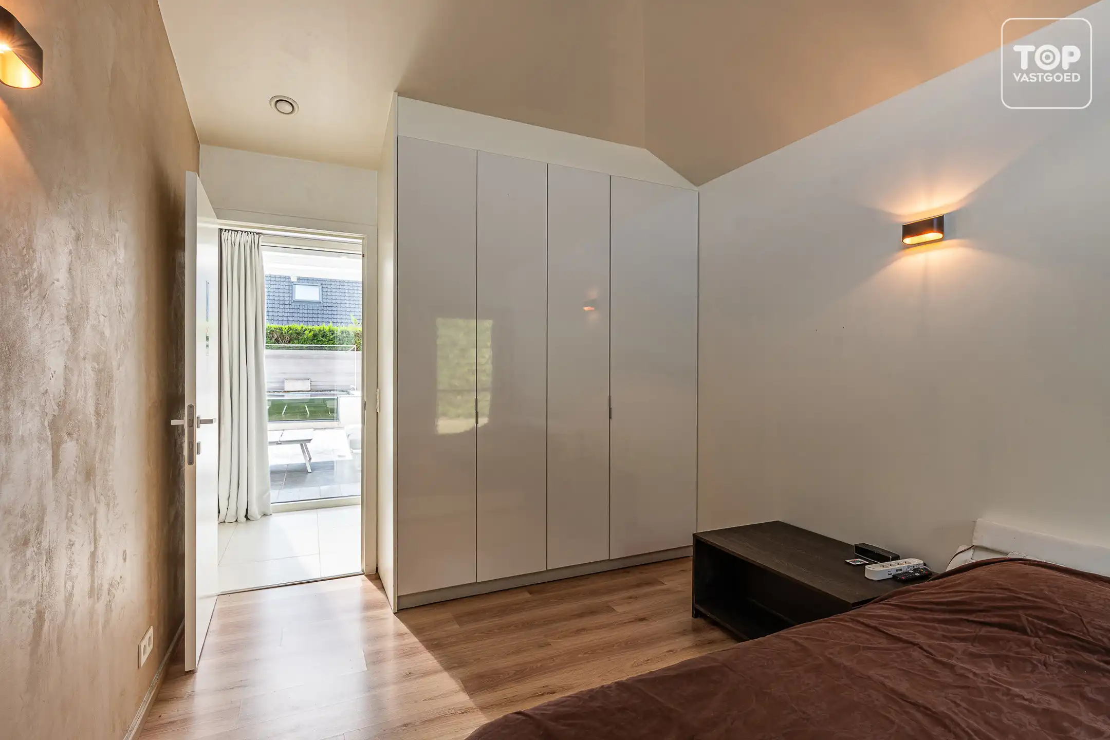 Passieve moderne villa met zwembad. foto 15