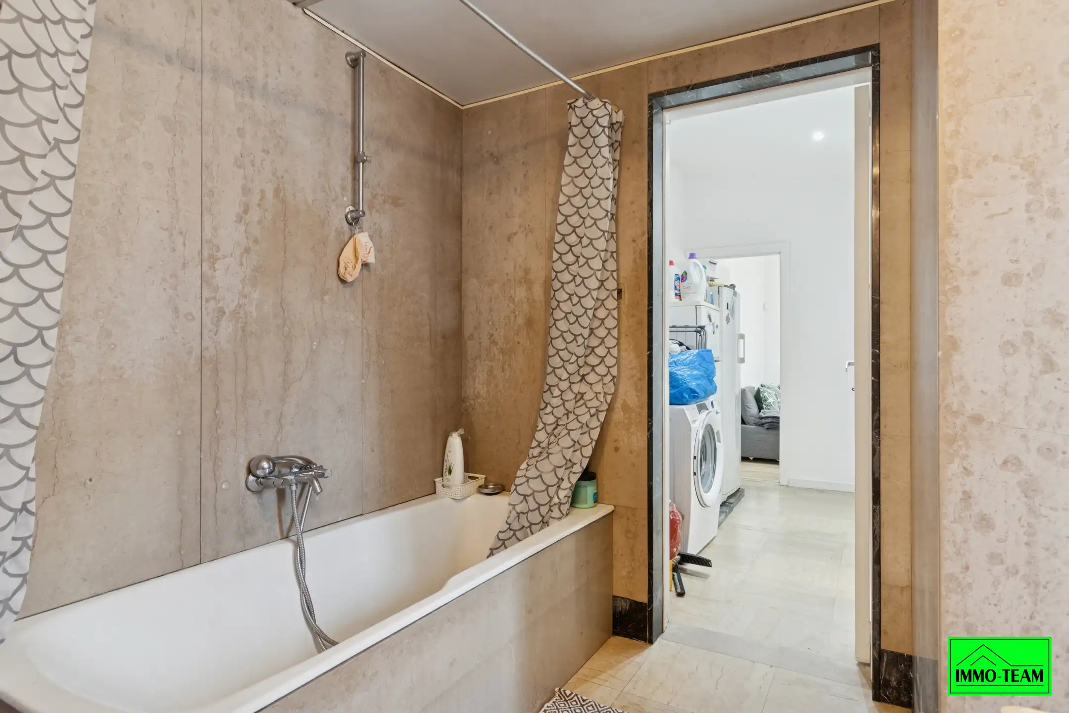 Ruime 3-gevelwoning met 4 slaapkamers en tuin foto 21