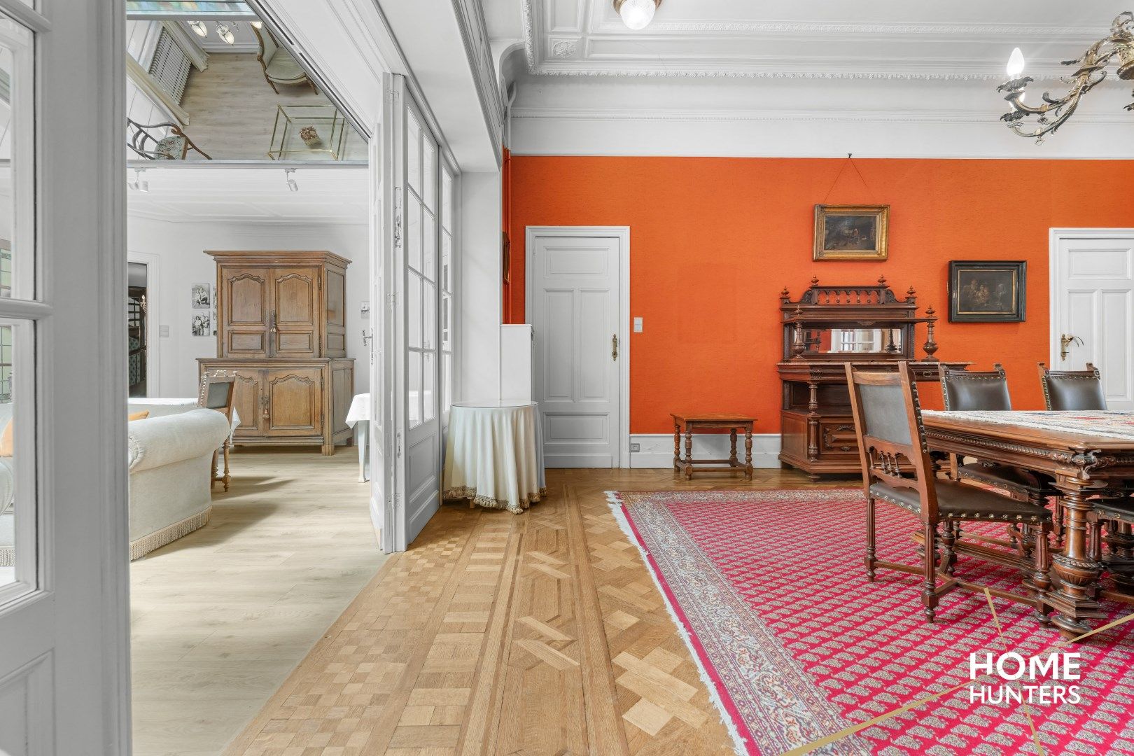 Statige herenwoning met 8 slaapkamers, ruime garage, praktijkruimte en fenomenale stadstuin foto 12
