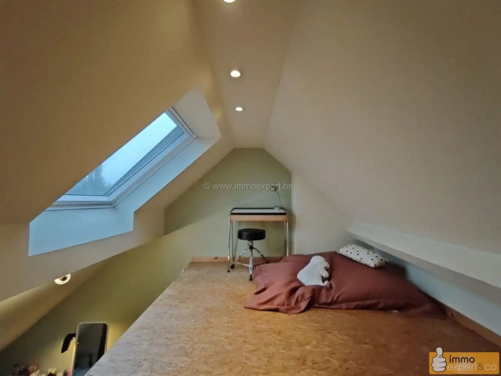 UNIEKE woning type halfopen pal in hartje TERNAT foto 22