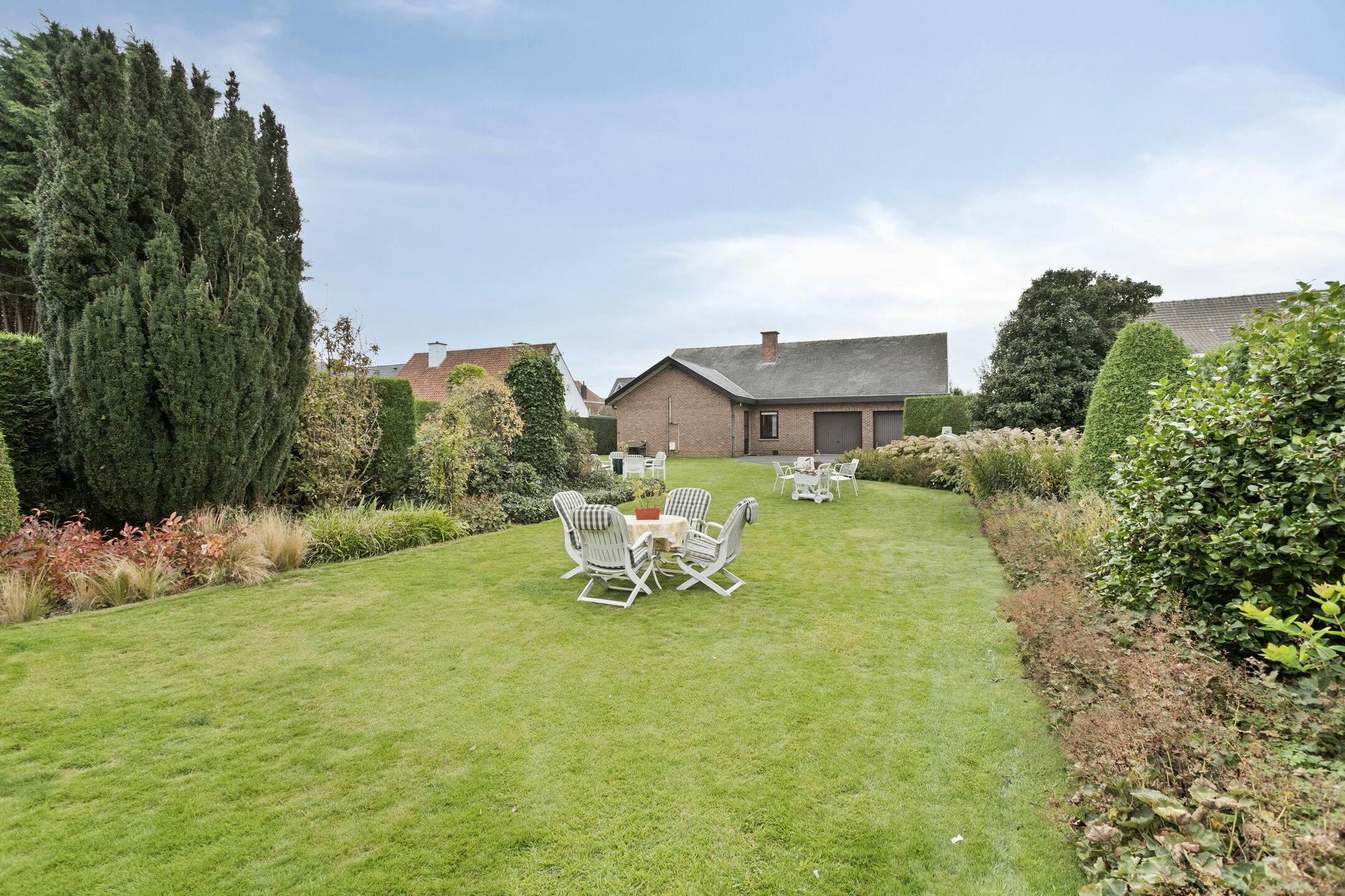 Gelijkvloers huis op ca. 1.417m² te koop in Sint-Baafs-Vijve foto 18