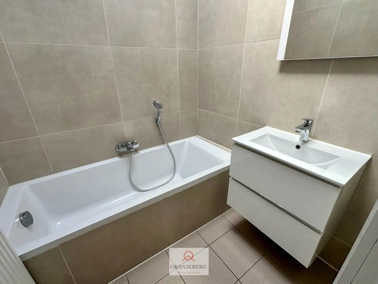 Instapklaar 2 slpk rijhuisje in rustige straat te koop op TOPligging nabij Gent foto 13