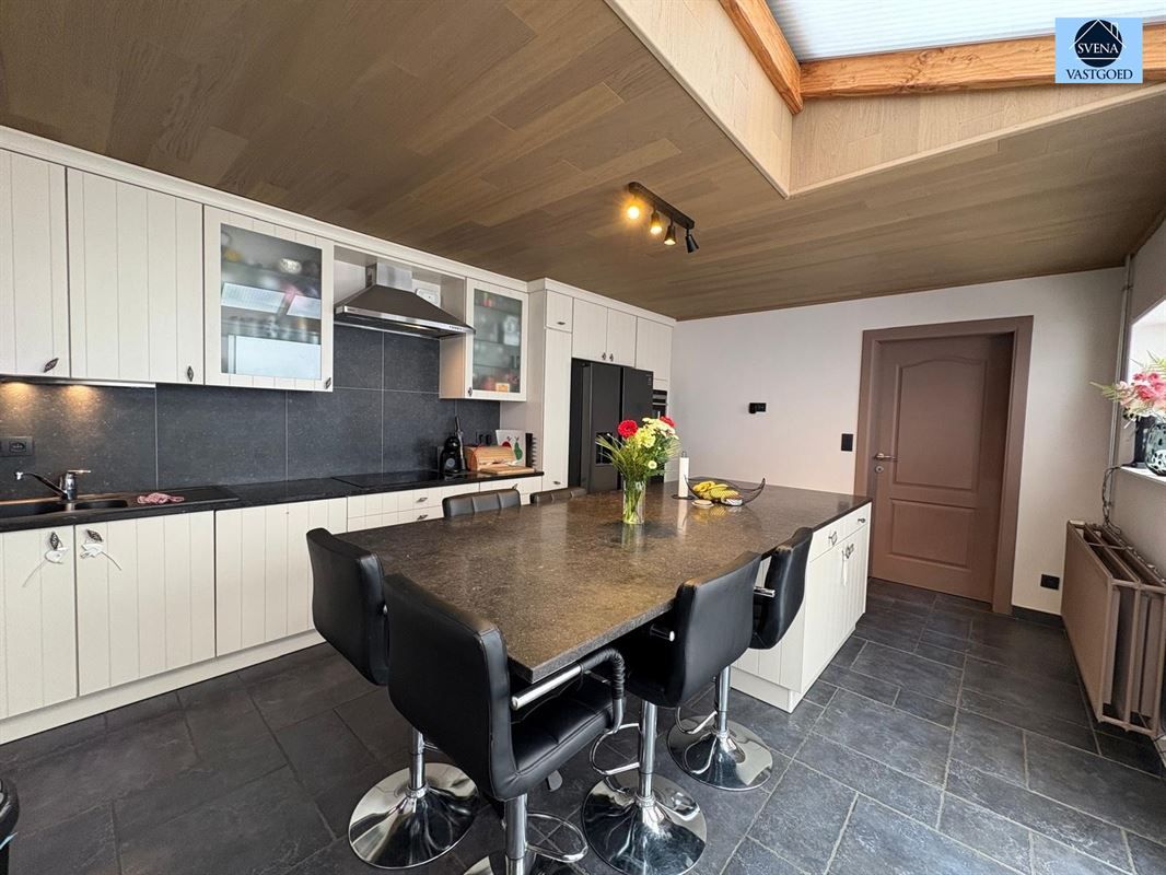 INSTAPKLARE WONING MET 5 KAMERS IN HET CENTRUM VAN MEERBEKE foto 6