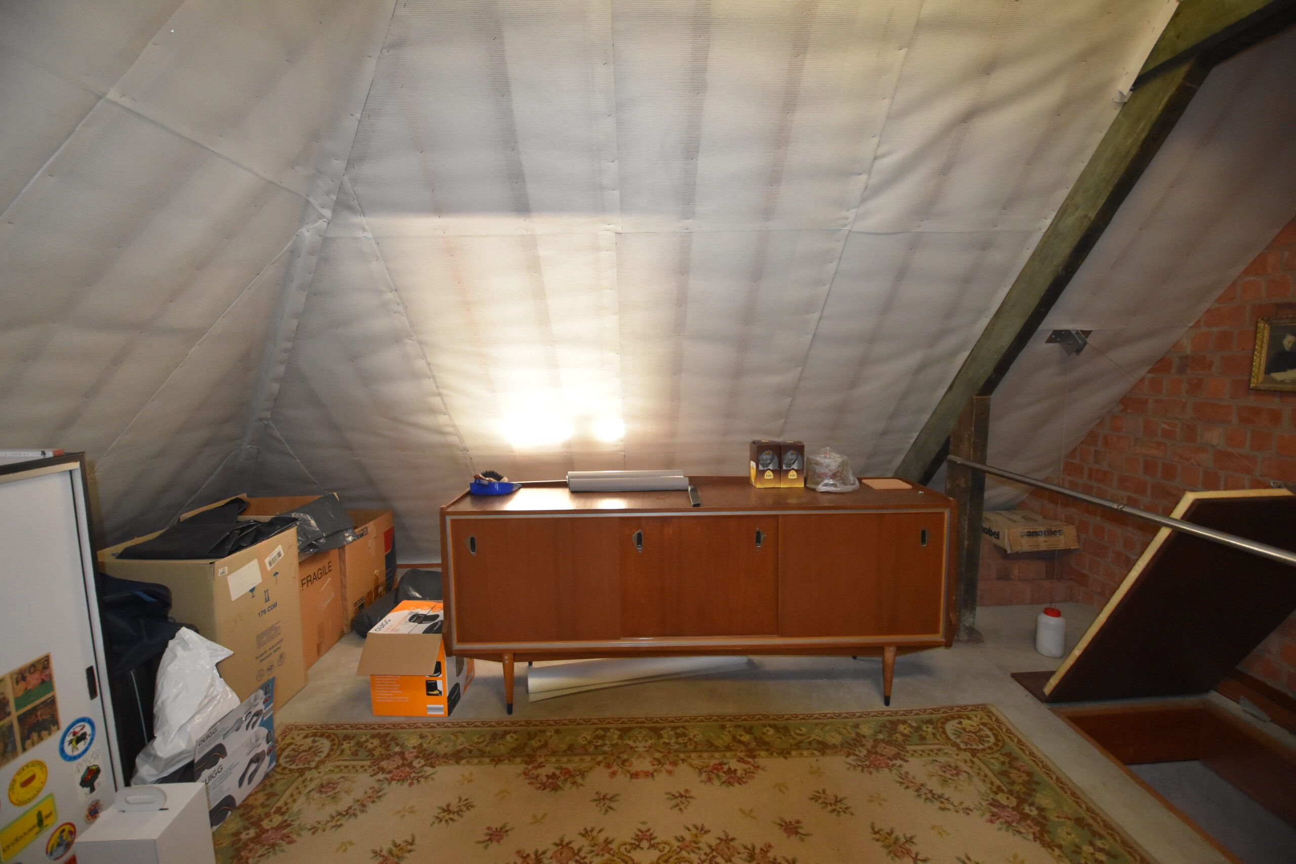 Halfopen bebouwing met 3 slaapkamers en garage. foto 17