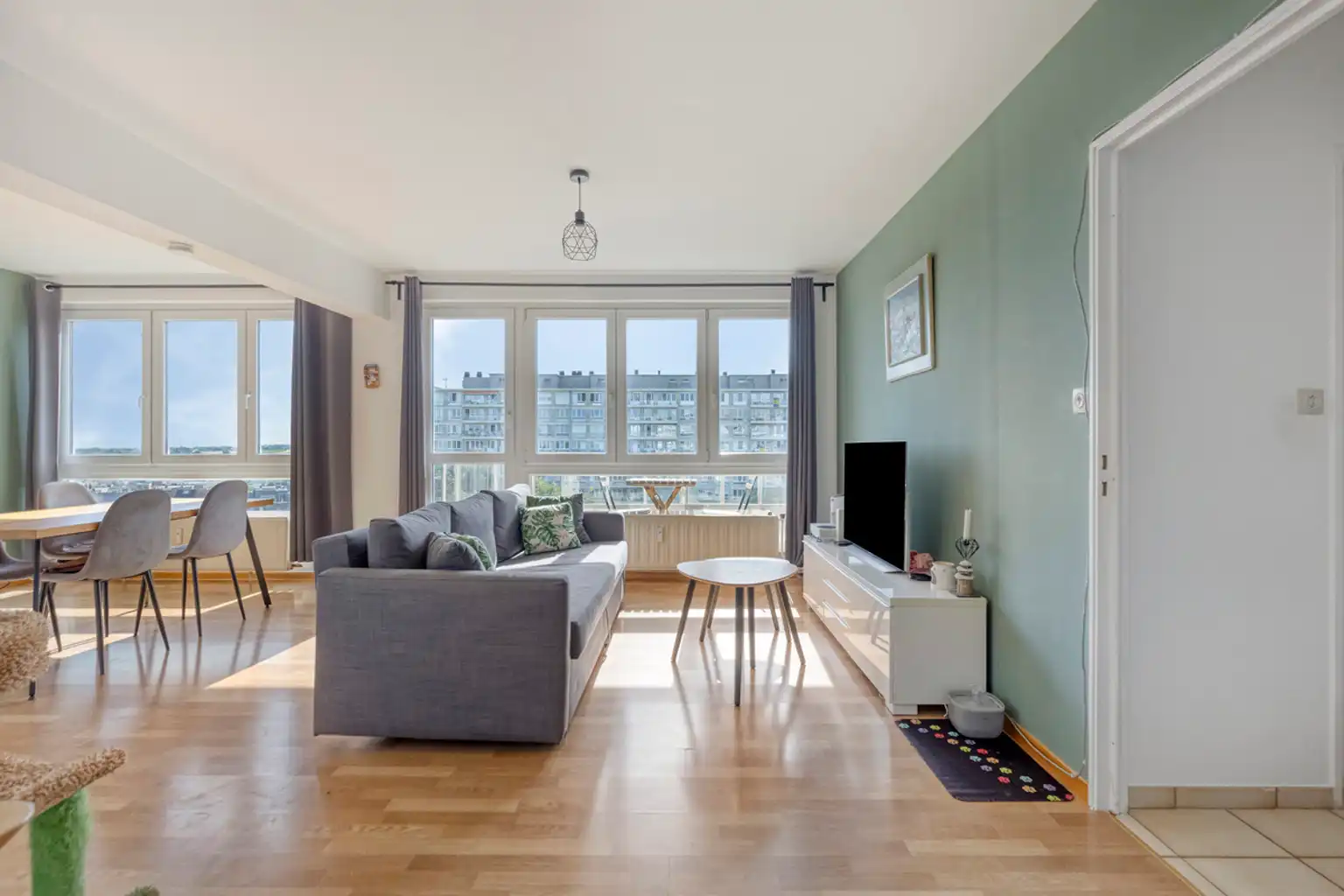 Instap klaar appartement 1 slaapkamer met prachtig uitzicht. foto 3