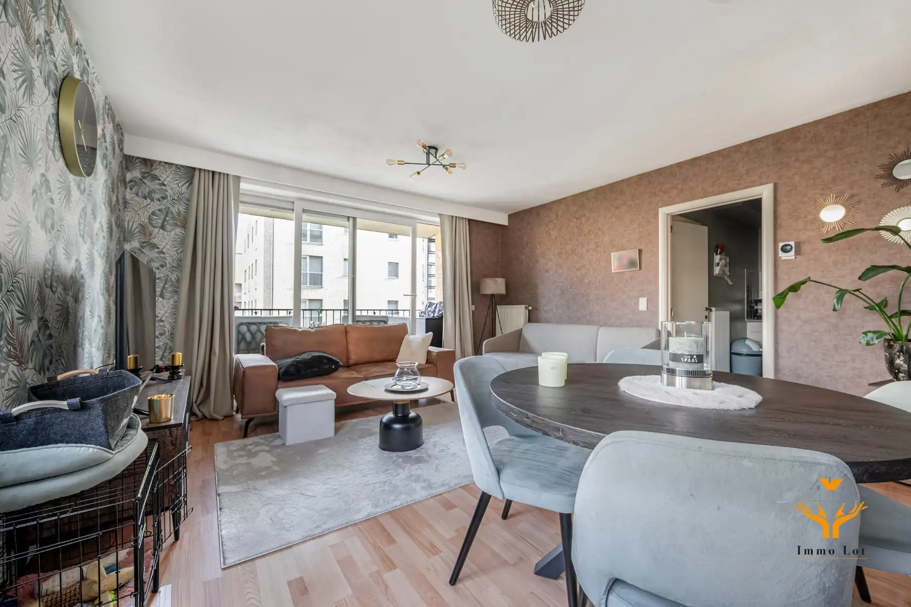 Instapklaar appartement met vijverzicht in Burcht foto 7