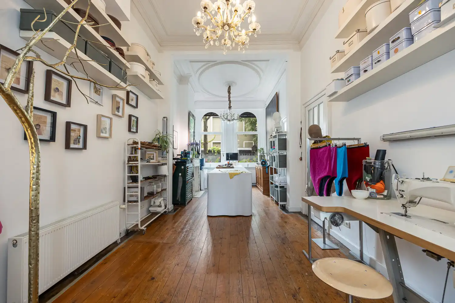 Prachtige gerenoveerde herenwoning van 341 m² in hartje Antwerpen met tal van mogelijkheden: combi wonen/werken of gedeeltelijke verhuurmogelijkheden foto 3