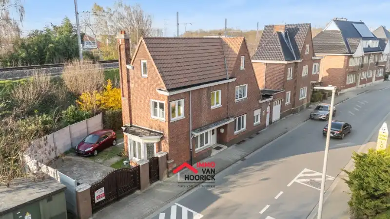 Karaktervolle woning HOB - nabij centrum Lokeren foto 2